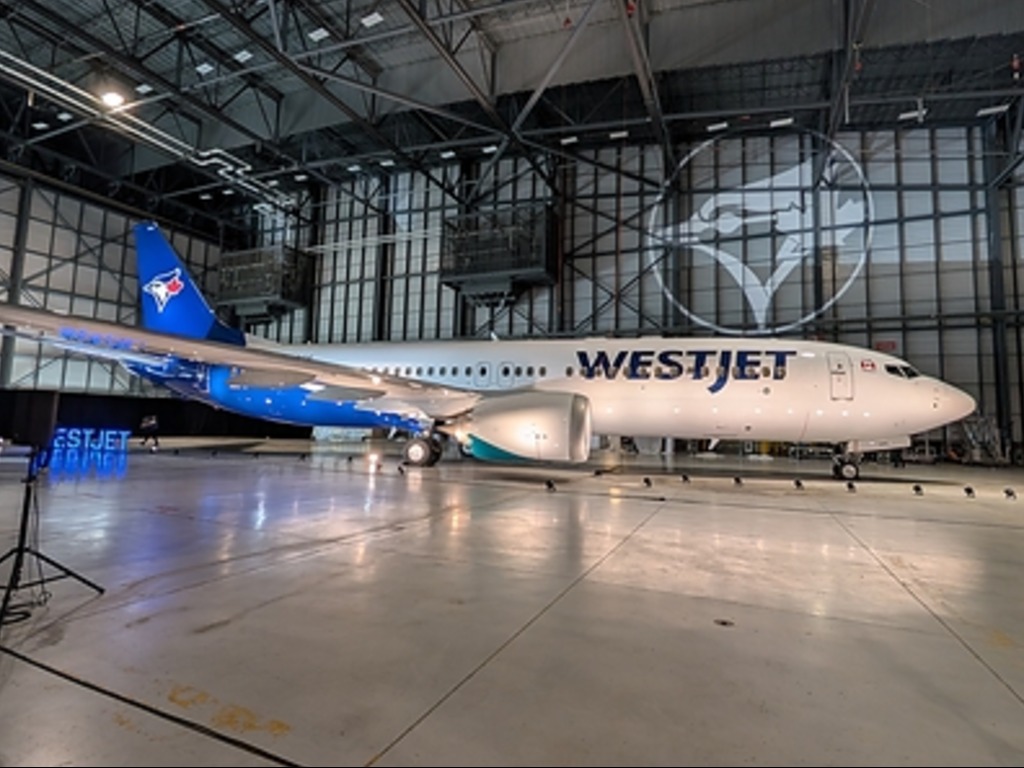 WestJet hits it out of the park, renews partnership with Jays, unveils co-branded aircraft