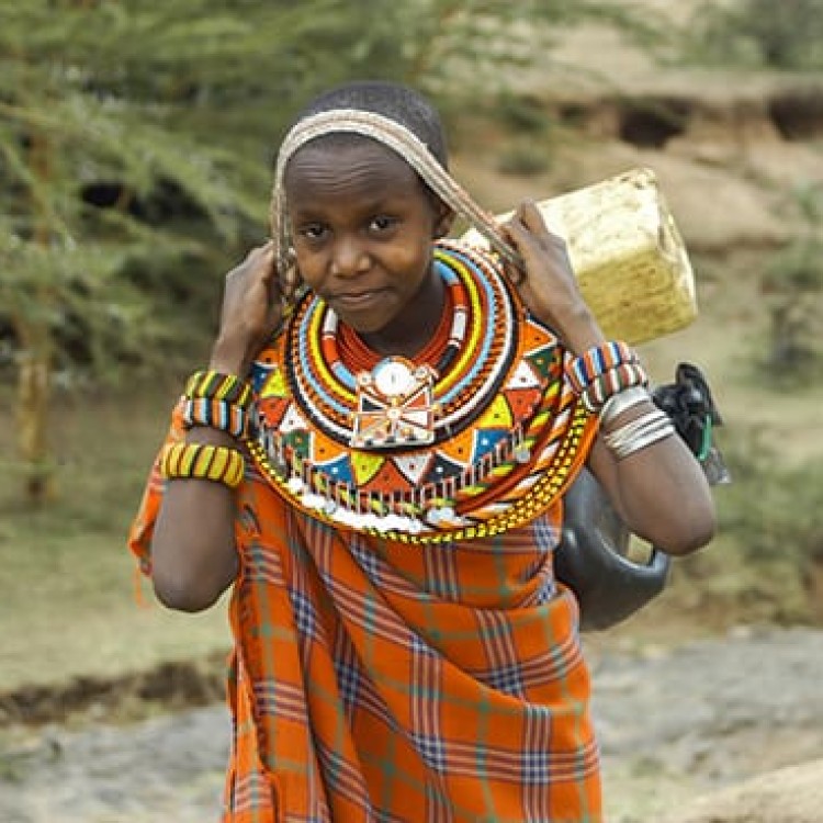 Chase | Kenya -D 193 Tried to teach her to blow bubbles with gum