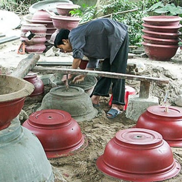 Chase | Vietnam - A 106 Ninh Binh potter