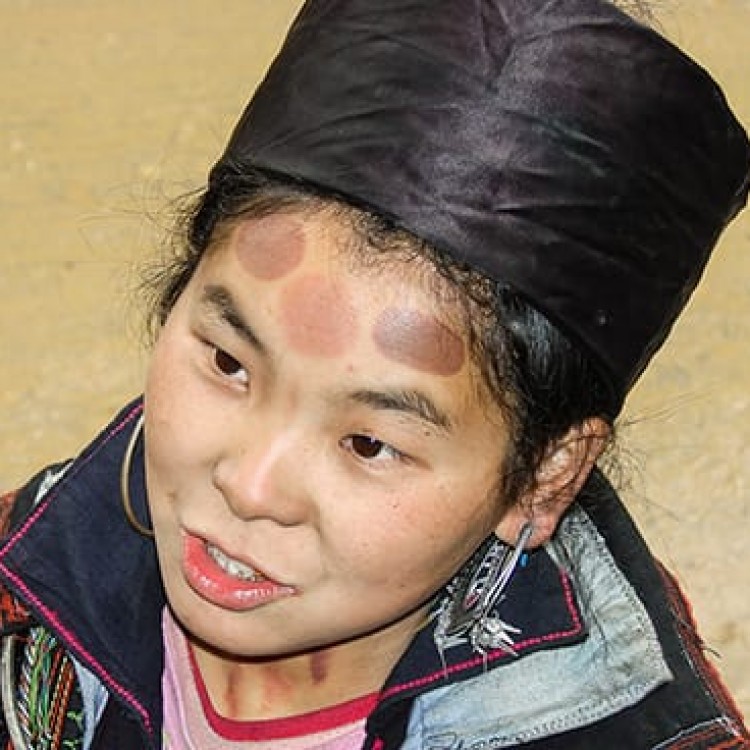 Chase | Vietnam - E703 Hmong girl
