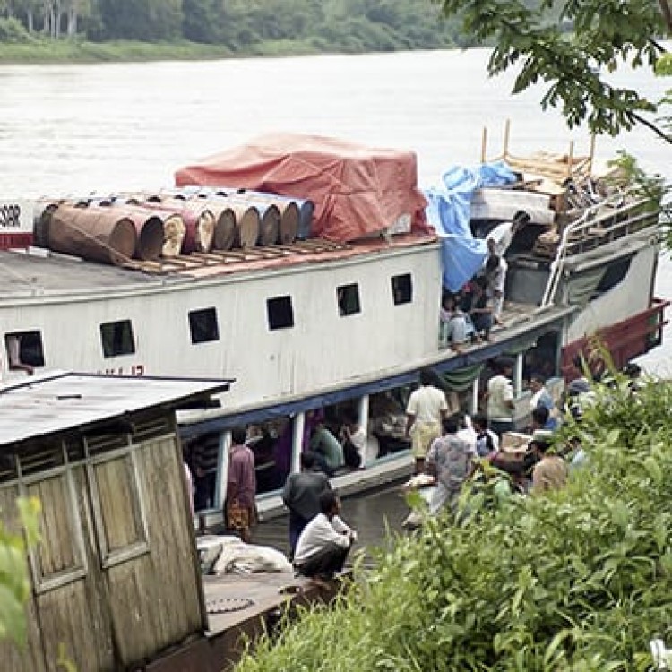 Chase | Borneo - 149-5N Two decker river boat